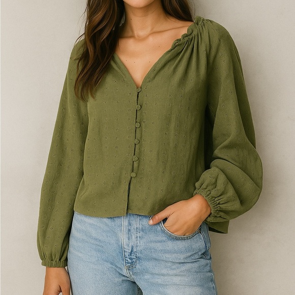 Zara green embossed flower top m - Picture 1 of 5